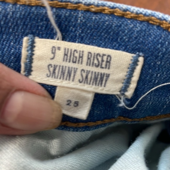 Maxwell high rise skinny Distressed Jeans - Picture 11 of 11